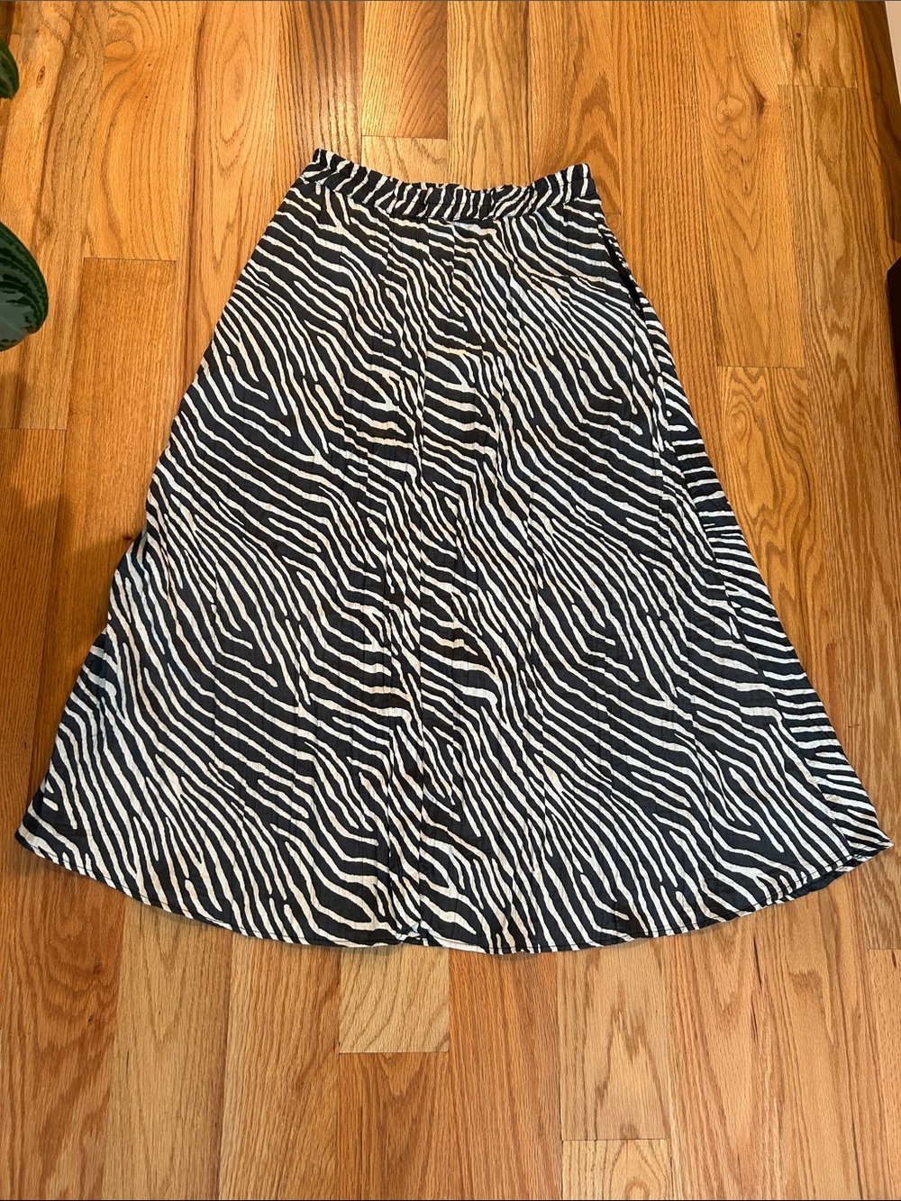 Reserved Black and White Zebra-Print A-Line Skirt